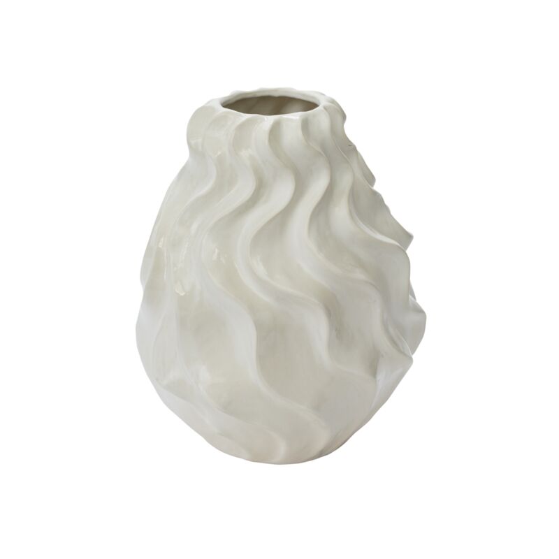 Tessa Vase